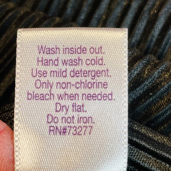 Jennifer Lopez Black Silver Metallic Shiny Short Sleeve Top Blouse Women Sz M - Picture 10 of 12